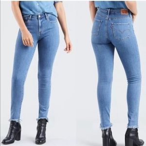 Levi's Women's Skinny Jeans - Light Blue